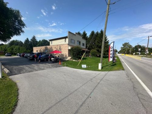 roadside view of the old gun shop coffee house